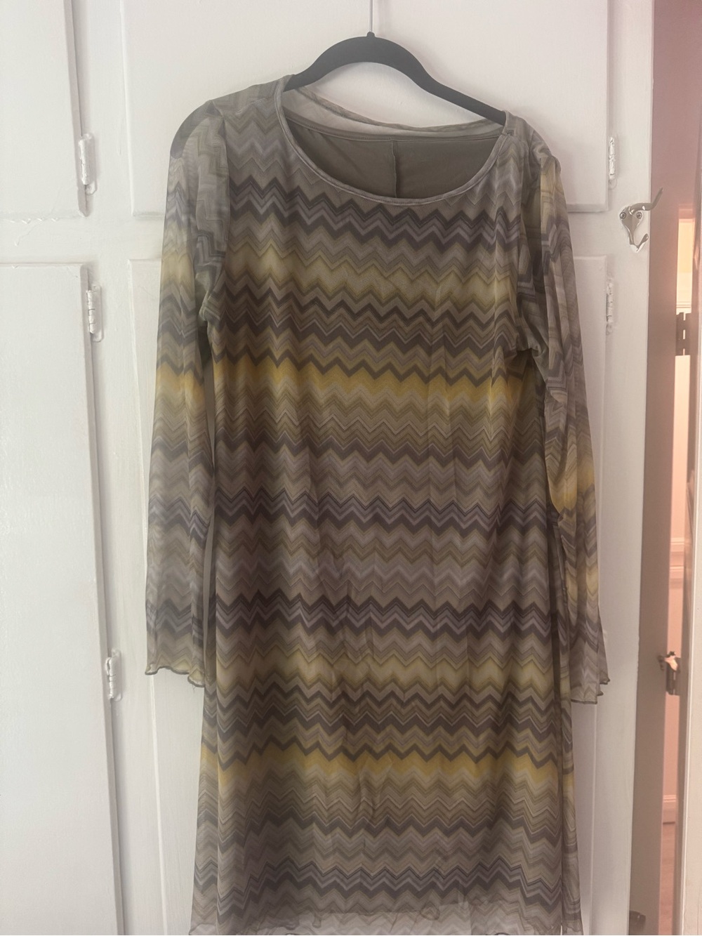 Womens Chevron-Print Long Sleeve Sheer Dress in Olive Yellow